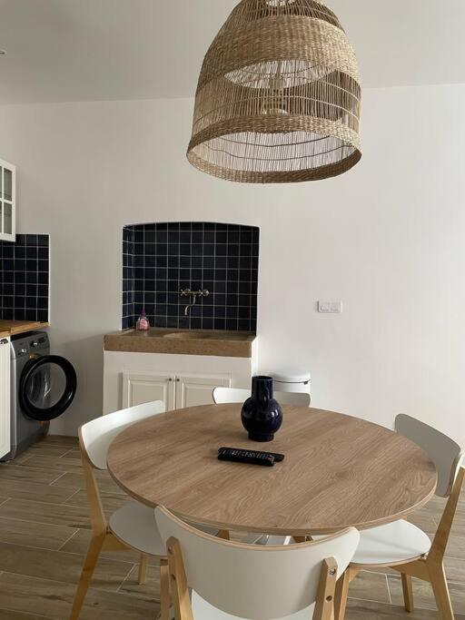 Centre, Superbe Neuf, 50m Port. Appartement